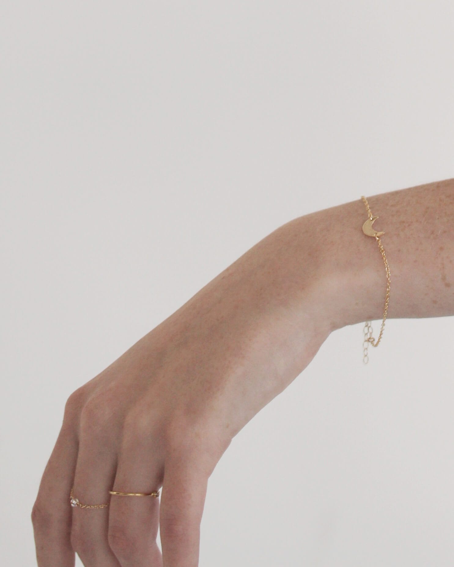 La Luna Bracelet Dainty Bracelet MaeMae Jewelry | "La Luna" Dainty Crescent Moon Bracelet | Carded Jewelry