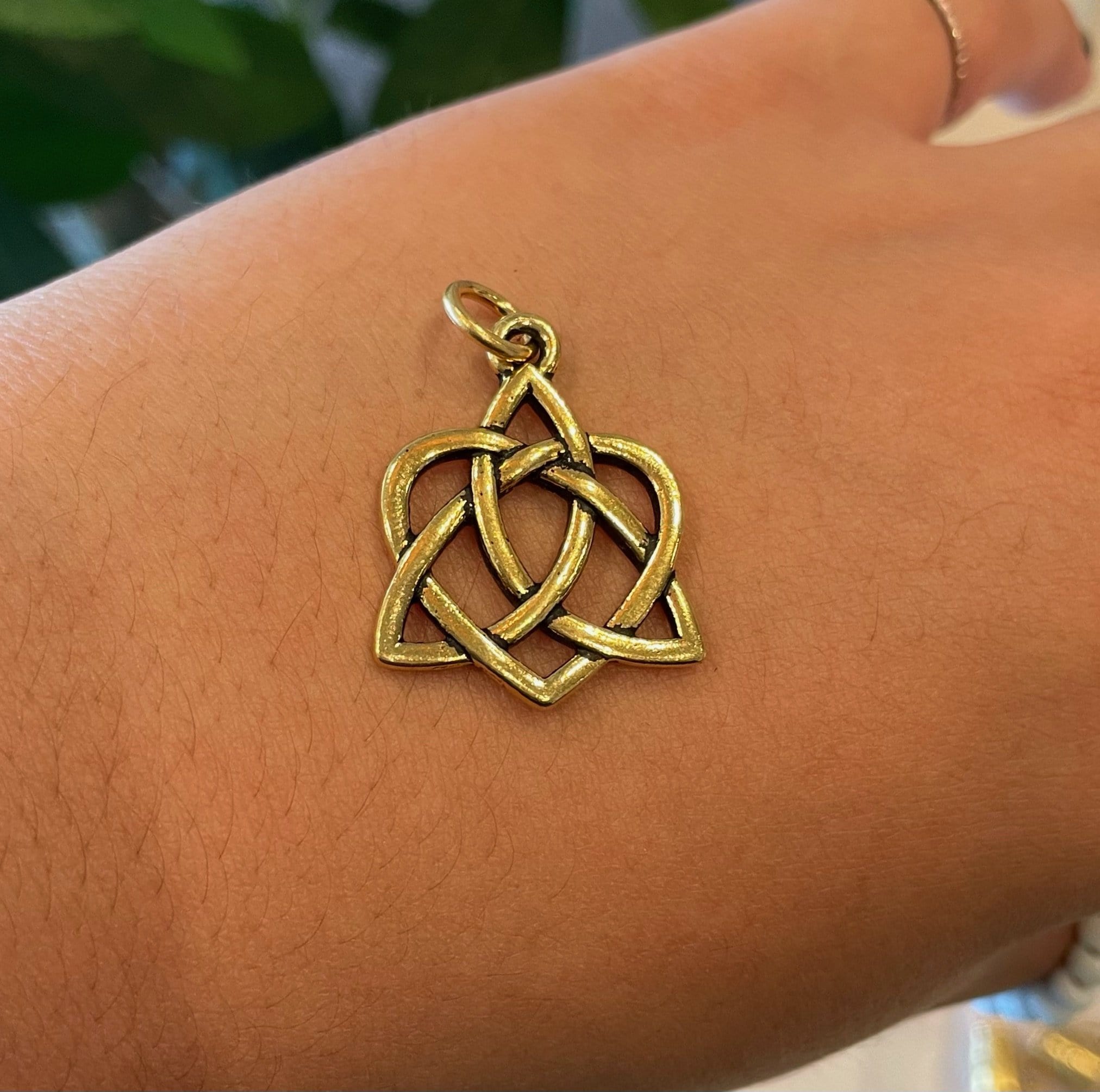 Custom Necklace Bar Charms Dainty Gold Triquetra Celtic Heart