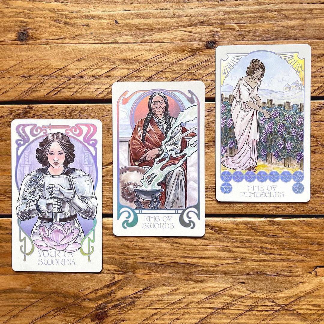 Ethereal Visions Tarot: Luna Edition Dainty Tarot Cards